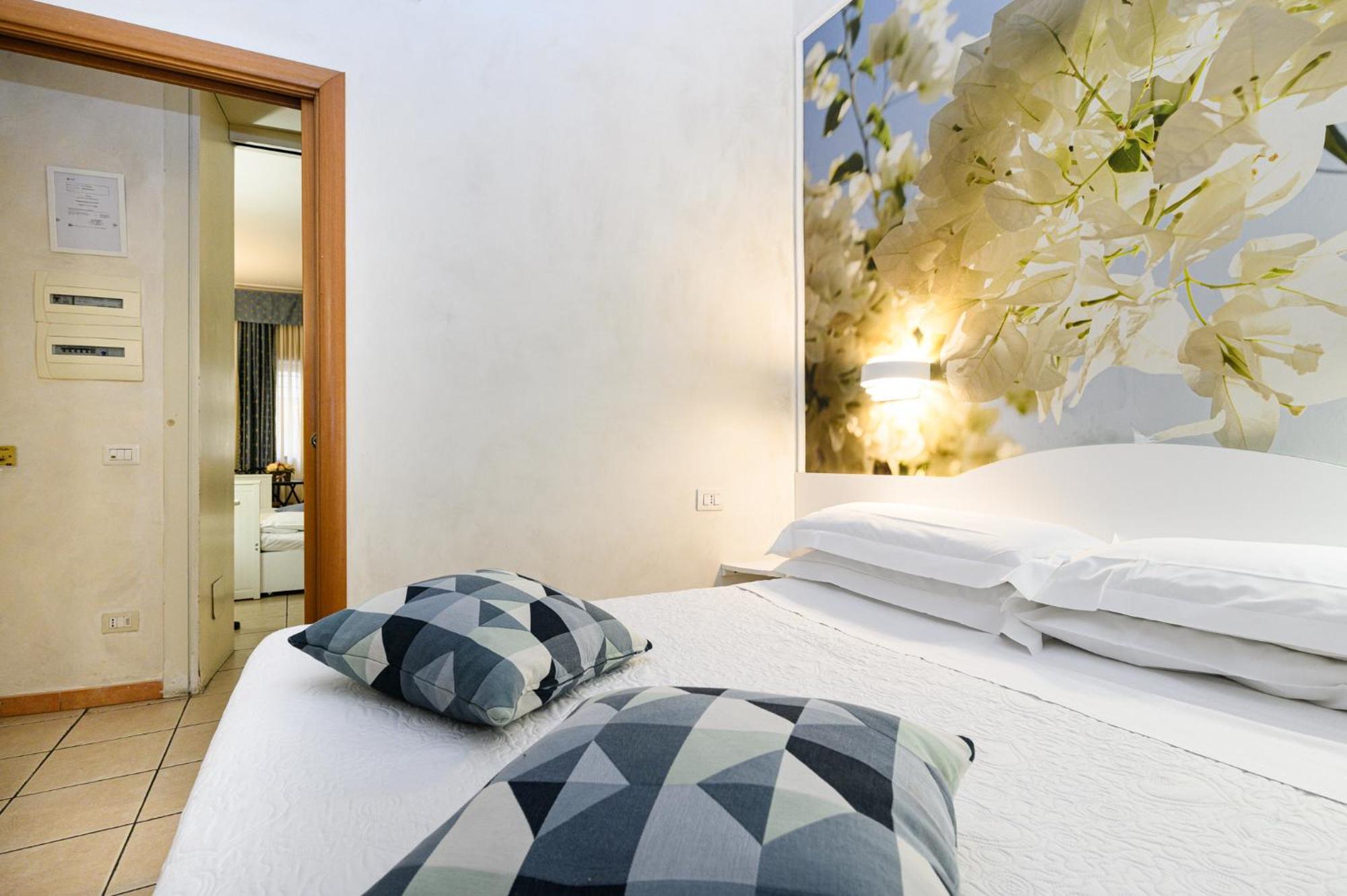 Apartment Julia Guesthouse Trevi - Spagna — Photos 1